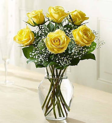 Love\'s Embrace Roses Yellow